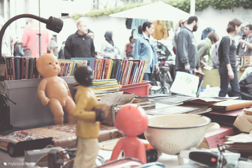 Brocante Vide Grenier Et Marche Aux Puces Les Differences